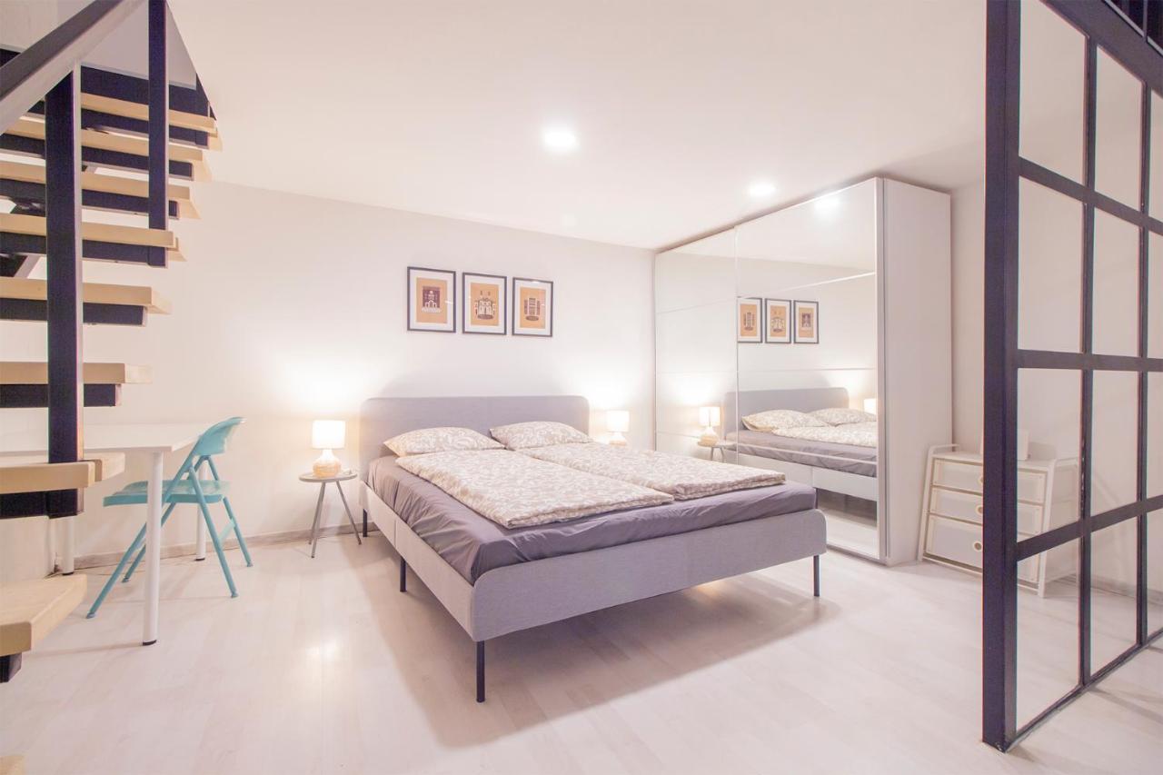Industrial Double Loft Apartment Budapest Exteriör bild